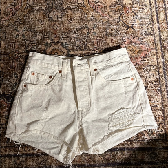 Levi's 501 Distressed Jean Shorts - Picture 1 of 3